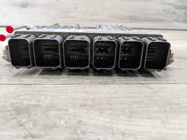 OEM BMW G11 G12 G30 M550 750 DME ECU Engine N63R Control Module Computer 880
