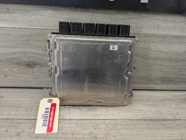 OEM BMW G11 G12 G30 M550 750 DME ECU Engine N63R Control Module Computer 880