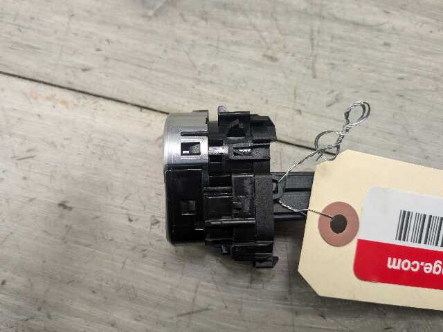17-23 OEM BMW G30 G32 530 540 M550 640 Engine Start Stop Button Push Dash Switch