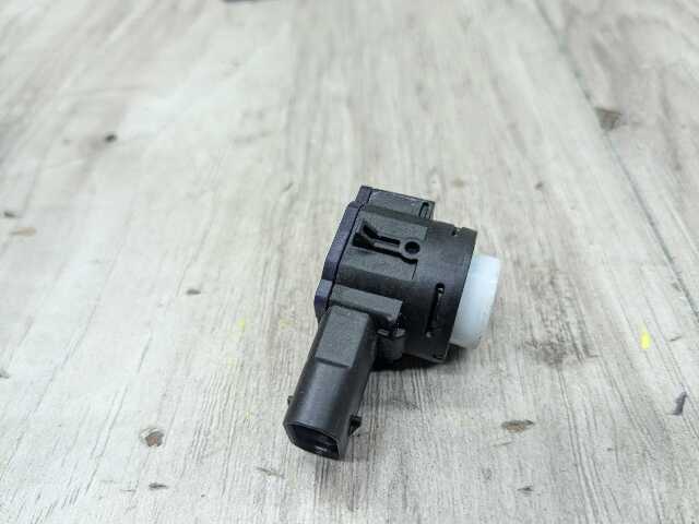 OEM BMW F44 G01* G05 G16 G20 G26 G30* G80 M3 M4 Bumper Parking PDC Sensor White