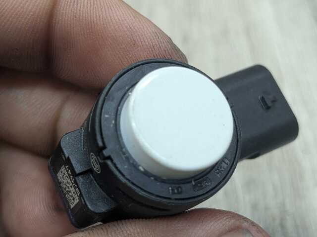 OEM BMW F44 G01* G05 G16 G20 G26 G30* G80 M3 M4 Bumper Parking PDC Sensor White