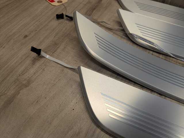 *16-19 OEM BMW G11 G12 OEM Door Sills M Trim Illuminated Entry Panels Kit SET