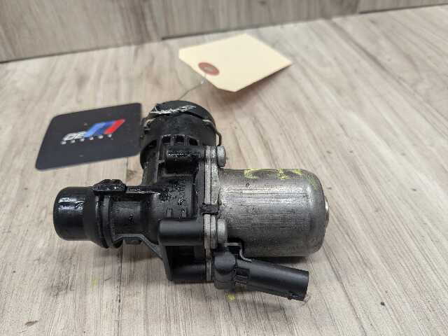 OEM BMW G01 G20 G22 G23 G26 G30 330 430 X3 Engine B46 Heater Water Switch Valve
