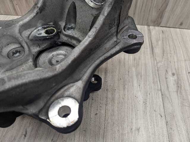 22-25 OEM BMW G42 230i M240i Front Right Passenger Hub Spindle Knuckle Bearing