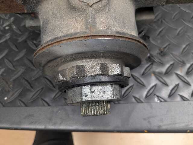 OEM BMW E82 E88 E92 E93 135 335 N54 N55 DCT Rear Differential Axle Carrier 2.56