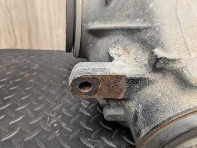 OEM BMW E82 E88 E92 E93 135 335 N54 N55 DCT Rear Differential Axle Carrier 2.56
