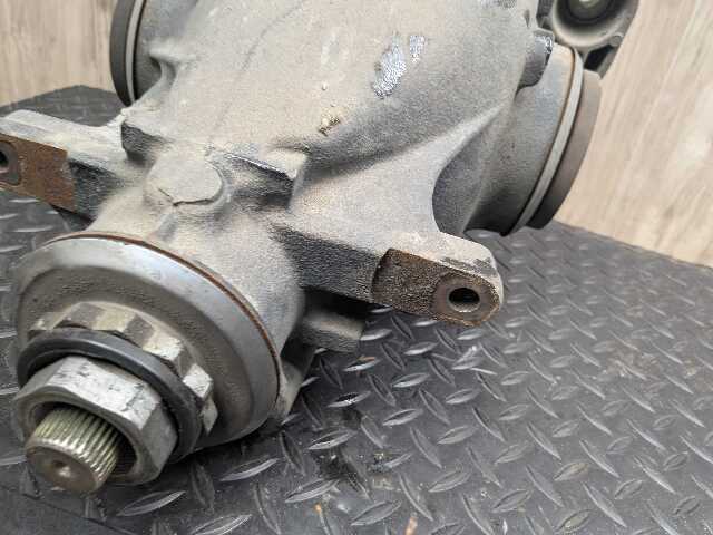 OEM BMW E82 E88 E92 E93 135 335 N54 N55 DCT Rear Differential Axle Carrier 2.56