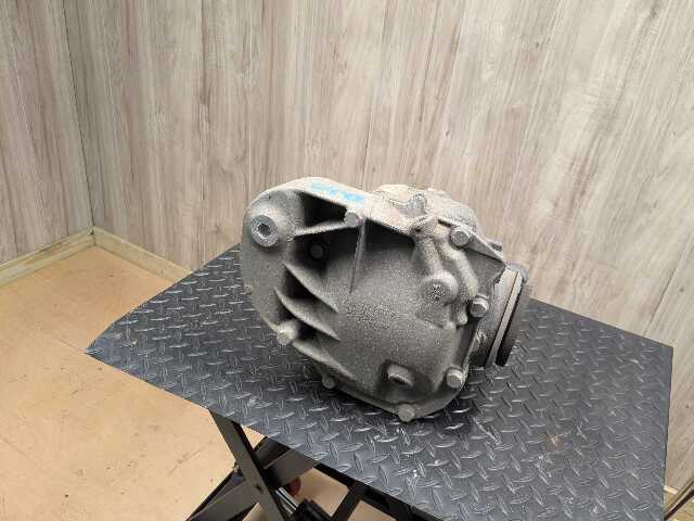 OEM BMW E82 E88 E92 E93 135 335 N54 N55 DCT Rear Differential Axle Carrier 2.56