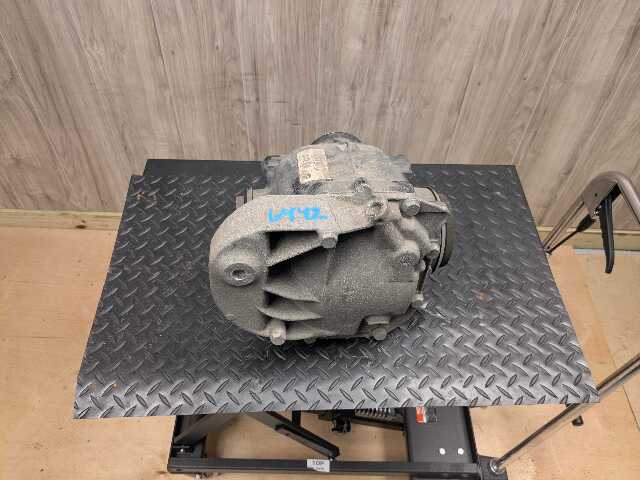 OEM BMW E82 E88 E92 E93 135 335 N54 N55 DCT Rear Differential Axle Carrier 2.56