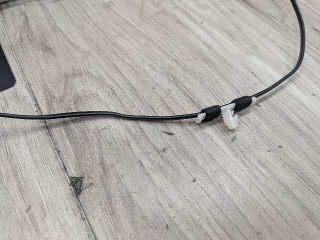 OEM BMW F90 G11 G12 G30 530 540 M550 750 M5 Front Left or Right Seatbelt Buckle