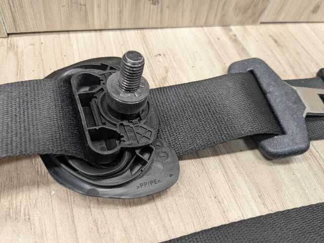 OEM BMW G11 G12 740 750 M760 Front Right Passenger Seat Belt Retractor Black