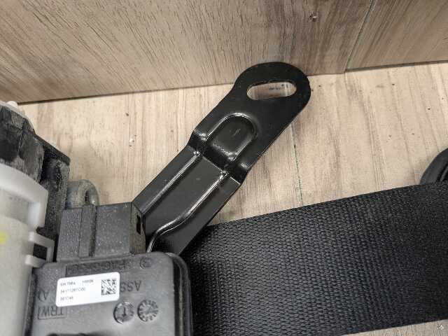 OEM BMW G11 G12 740 750 M760 Front Right Passenger Seat Belt Retractor Black