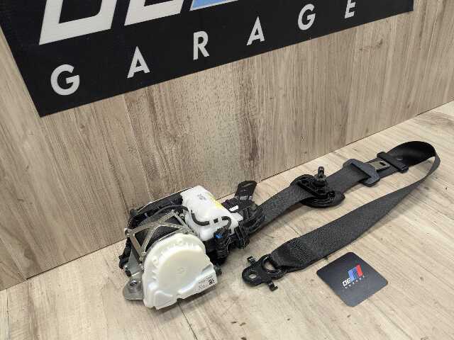 OEM BMW G11 G12 740 750 M760 Front Right Passenger Seat Belt Retractor Black