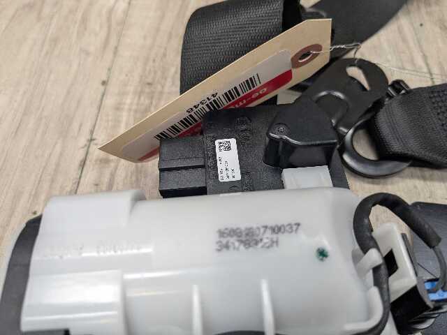16-22 OEM BMW G11 G12 740 750 M760 Front Left Driver Seat Belt Retractor Black