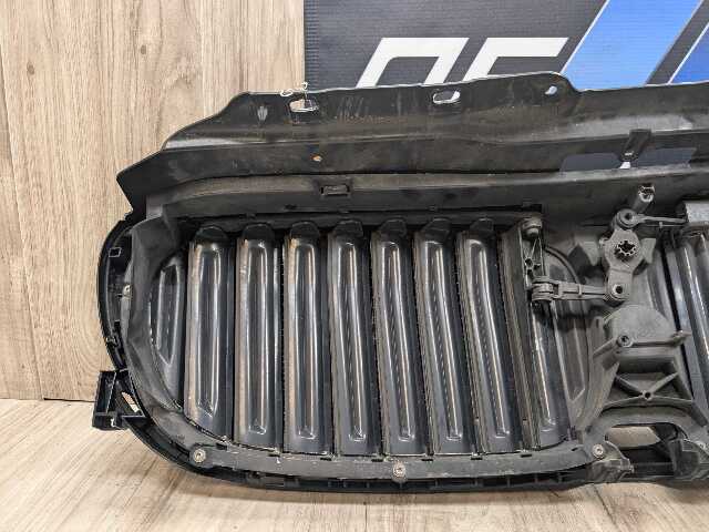 16-19 OEM BMW G12 740 750 M Front Upper Kidney Grille Air Flap Intake Shutter