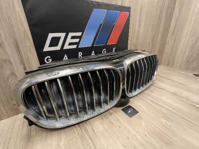 16-19 OEM BMW G12 740 750 M Front Upper Kidney Grille Air Flap Intake Shutter