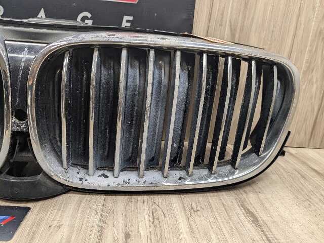 16-19 OEM BMW G12 740 750 M Front Upper Kidney Grille Air Flap Intake Shutter