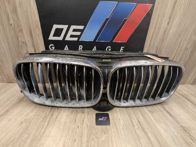 16-19 OEM BMW G12 740 750 M Front Upper Kidney Grille Air Flap Intake Shutter