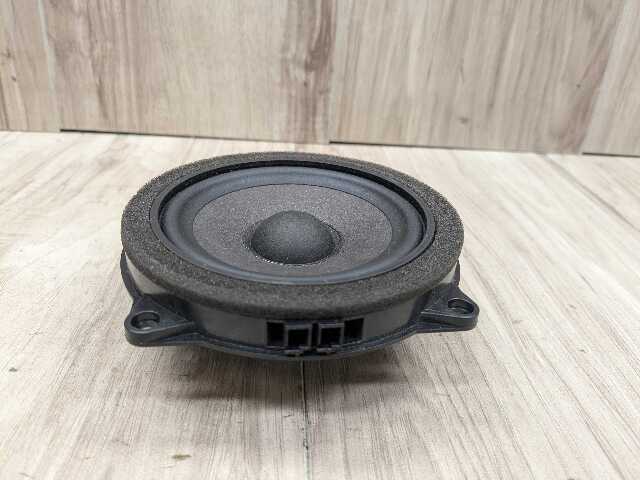 OEM BMW F97 G01 G05 G06 G07 G20* G42 G87 X5 Door Audio Sound Midrange Speaker