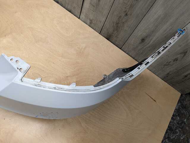 *14-17 OEM BMW F32 F33 F36 BASE Rear Bumper Cover w/ Diffuser White
