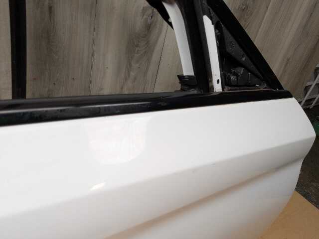 *OEM BMW F90 G30 530 540 M550 M5 Front Right Passenger Door Shell Panel White