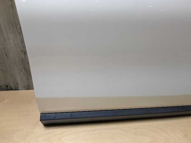 *16-22 OEM BMW F48 X1 28i 28iX Front Right Passenger Door Shell Panel White A96
