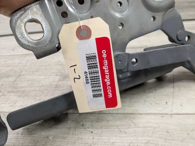 OEM BMW F22 F23 F30 F32 F33 F36 F80 F82 F83 F87 Left Right Side Hood Hinges PAIR