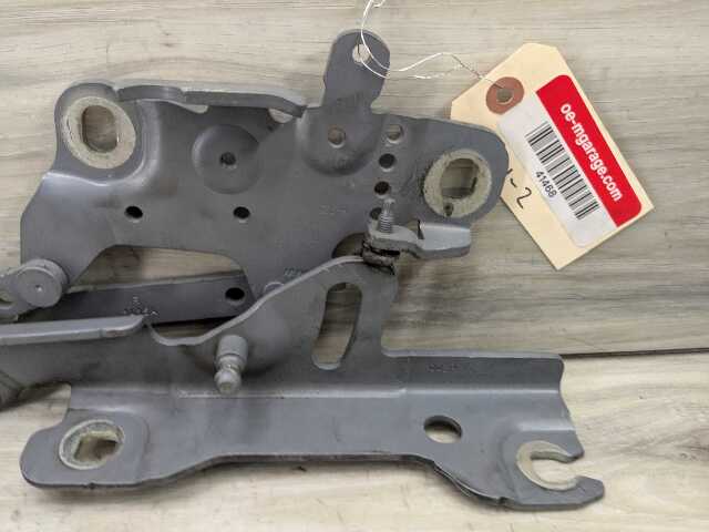OEM BMW F22 F23 F30 F32 F33 F36 F80 F82 F83 F87 Left Right Side Hood Hinges PAIR