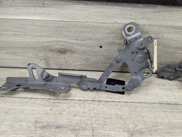 OEM BMW F22 F23 F30 F32 F33 F36 F80 F82 F83 F87 Left Right Side Hood Hinges PAIR