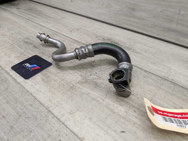 OEM BMW F22 F30 F32 235 335 435 N55 Engine Oil Cooler Pipe Line Inlet