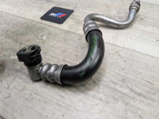 OEM BMW F22 F30 F32 235 335 435 N55 Engine Oil Cooler Pipe Line Inlet