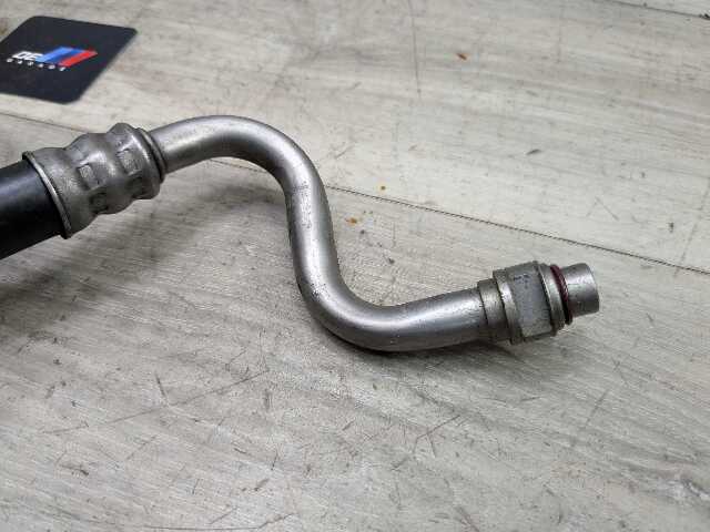 OEM BMW F22 F30 F32 235 335 435 N55 Engine Oil Cooler Pipe Line Inlet