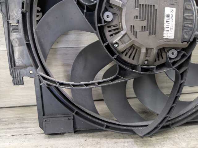 12-16 OEM BMW F22 F23 F30 F32 F33 F36 F87 M2 Radiator Cooling Fan Shroud 850W