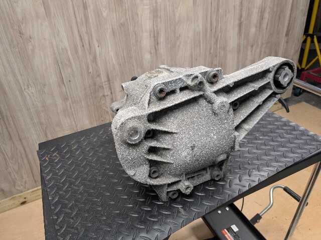 16-22 OEM BMW G11 G12 750 M760 G30* M550 N63 Rear Differential Axle Carrier 2.81