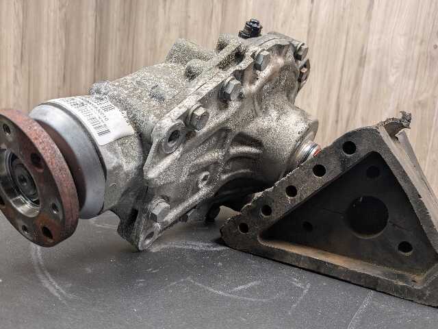 16-19 OEM BMW G12 750 G30 M550 N63R Front Differential Axle Carrier 2.81 105k