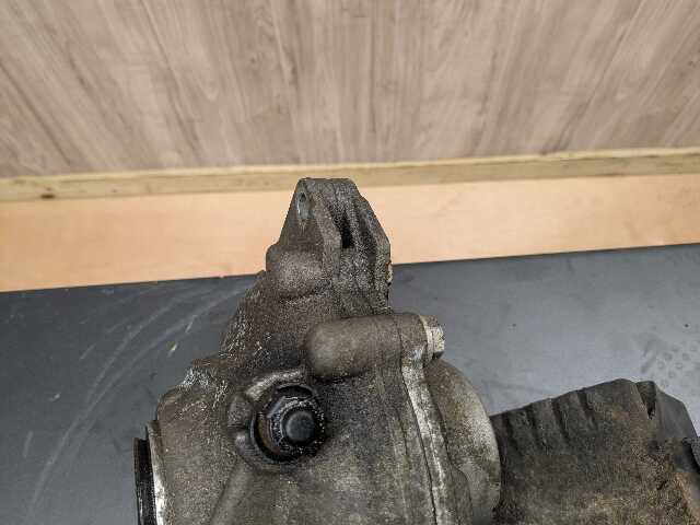 16-19 OEM BMW G12 750 G30 M550 N63R Front Differential Axle Carrier 2.81 105k