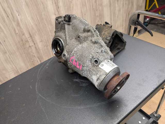 16-19 OEM BMW G12 750 G30 M550 N63R Front Differential Axle Carrier 2.81 105k