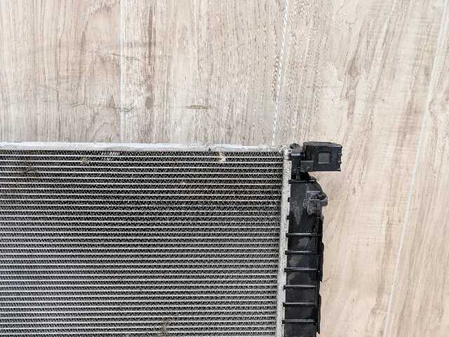 PRE-LCI OEM BMW G11 G12 750i 750iX G30 M550iX Auxiliary Coolant Radiator N63R