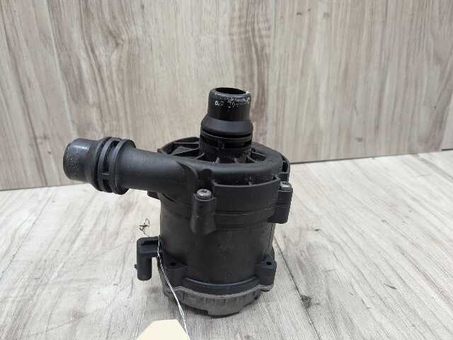 16-24 OEM BMW F90 G11 G12 G30 M5 Engine Electric Auxiliary Water Coolant Pump