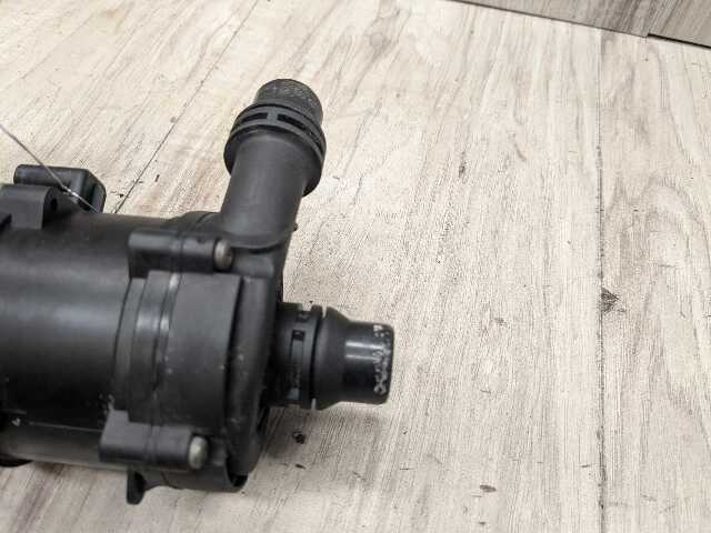 16-24 OEM BMW F90 G11 G12 G30 M5 Engine Electric Auxiliary Water Coolant Pump