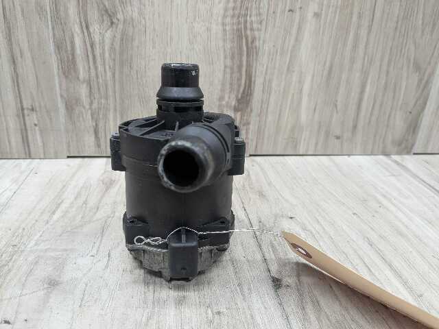 16-24 OEM BMW F90 G11 G12 G30 M5 Engine Electric Auxiliary Water Coolant Pump