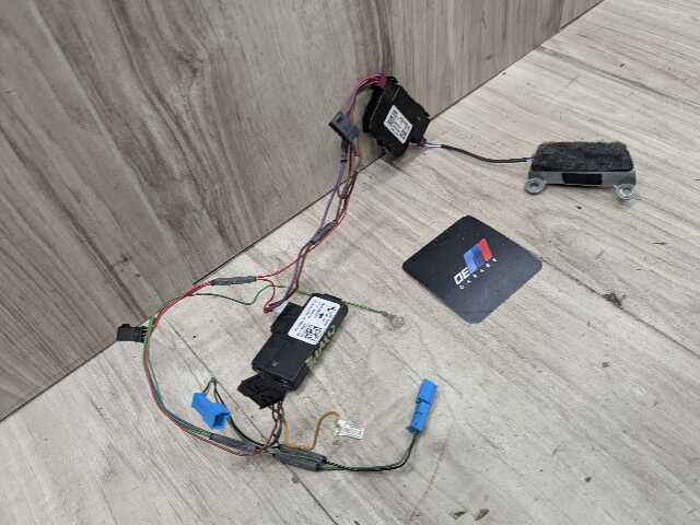 OEM BMW G11 G12 740 750 Steering Wheel Vibration Generator Electronics Module