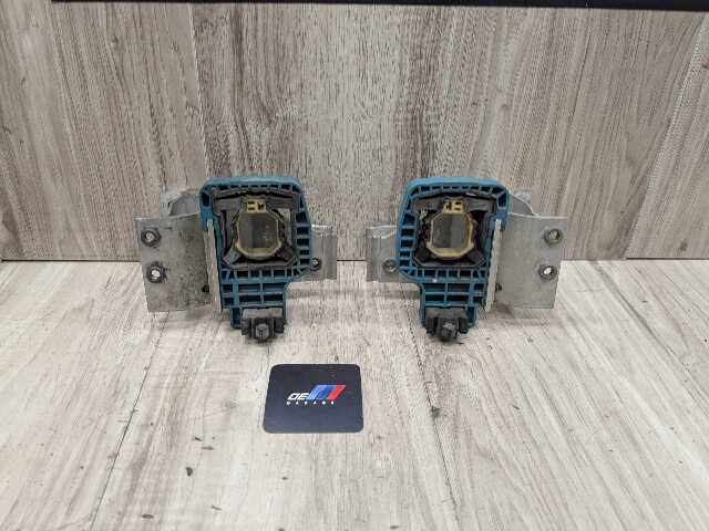 OEM BMW F90 F93 G11 G12 G16 G30 M5 Radiator Mount Support Bracket Left Right SET