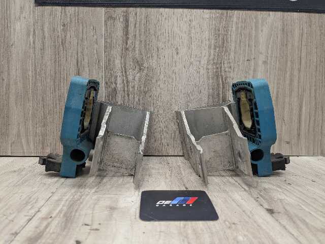 OEM BMW F90 F93 G11 G12 G16 G30 M5 Radiator Mount Support Bracket Left Right SET