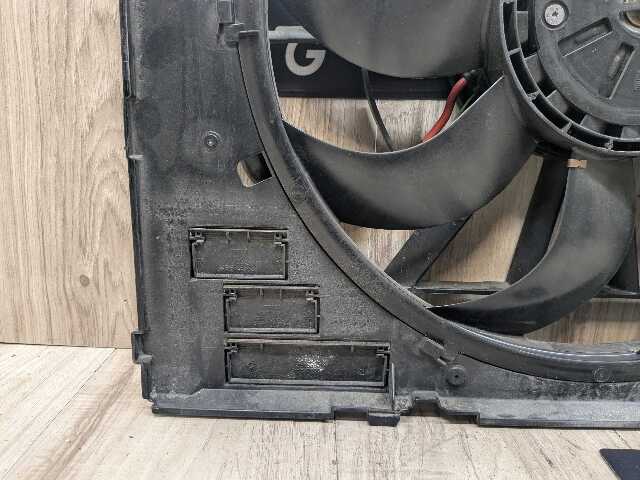 OEM BMW G12 740 750 G30 530 Engine Radiator Cooling Fan Shroud Motor 850W