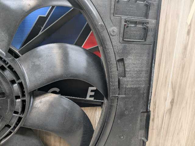 OEM BMW G12 740 750 G30 530 Engine Radiator Cooling Fan Shroud Motor 850W