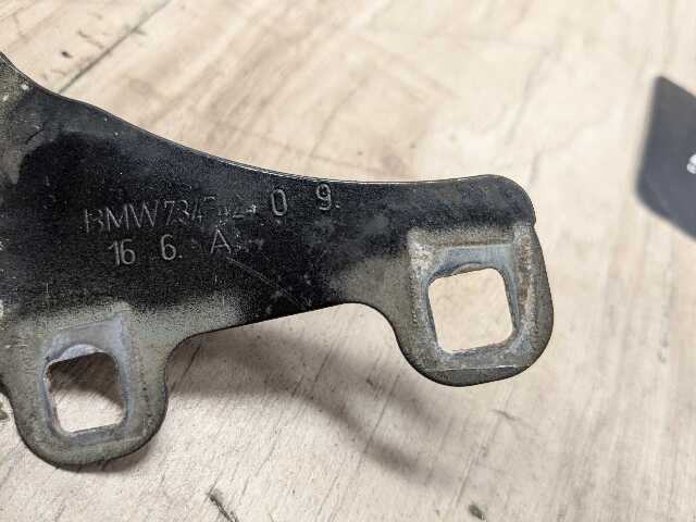 16-19 OEM BMW G11 G12 740 750 M760 Front Right Passenger Fender Bracket SET