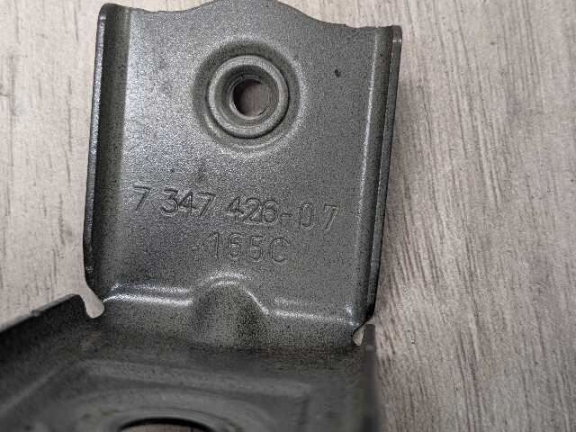 16-19 OEM BMW G11 G12 740 750 M760 Front Right Passenger Fender Bracket SET