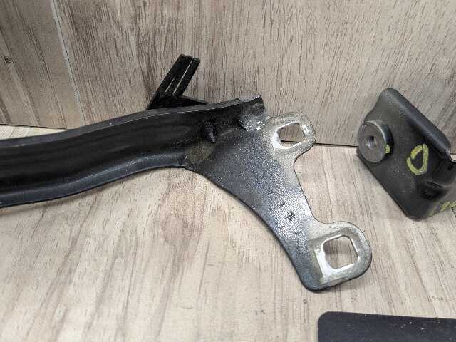 16-19 OEM BMW G11 G12 740 750 M760 Front Left Driver Fender Holder Bracket SET