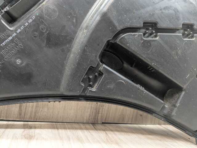 OEM BMW G12 G30 540 M550 750 M760 Windshield Wiper Washer Reservoir Tank Pump